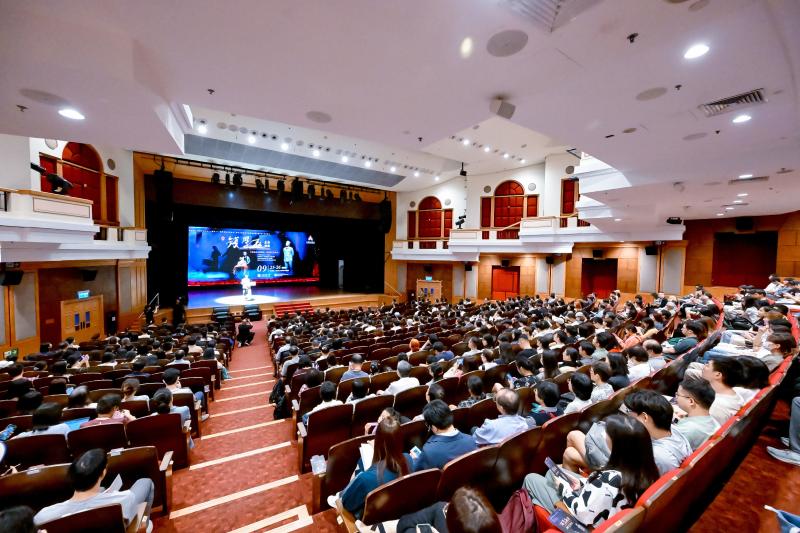 交大学子演绎， 话剧《钱学森》赴港演出